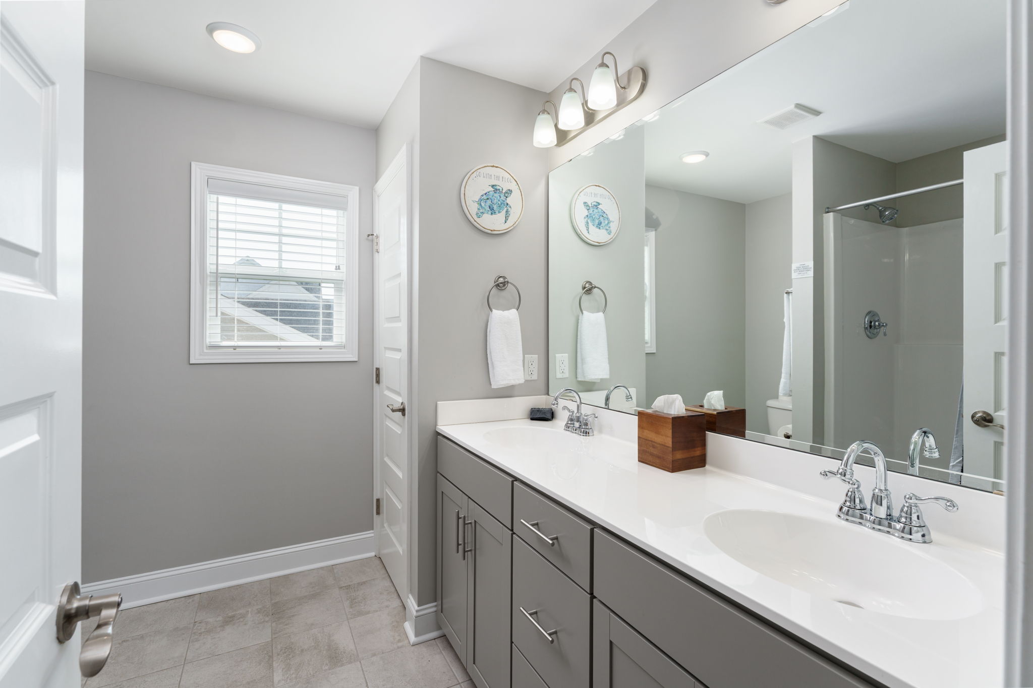 Primary ensuite bathroom